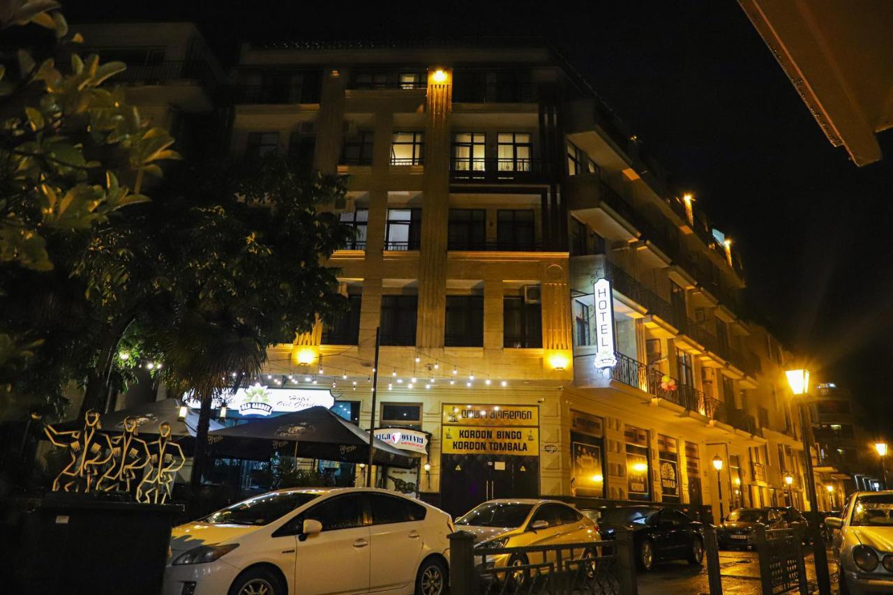 Old Garden Hotel Μπατούμι Εξωτερικό φωτογραφία